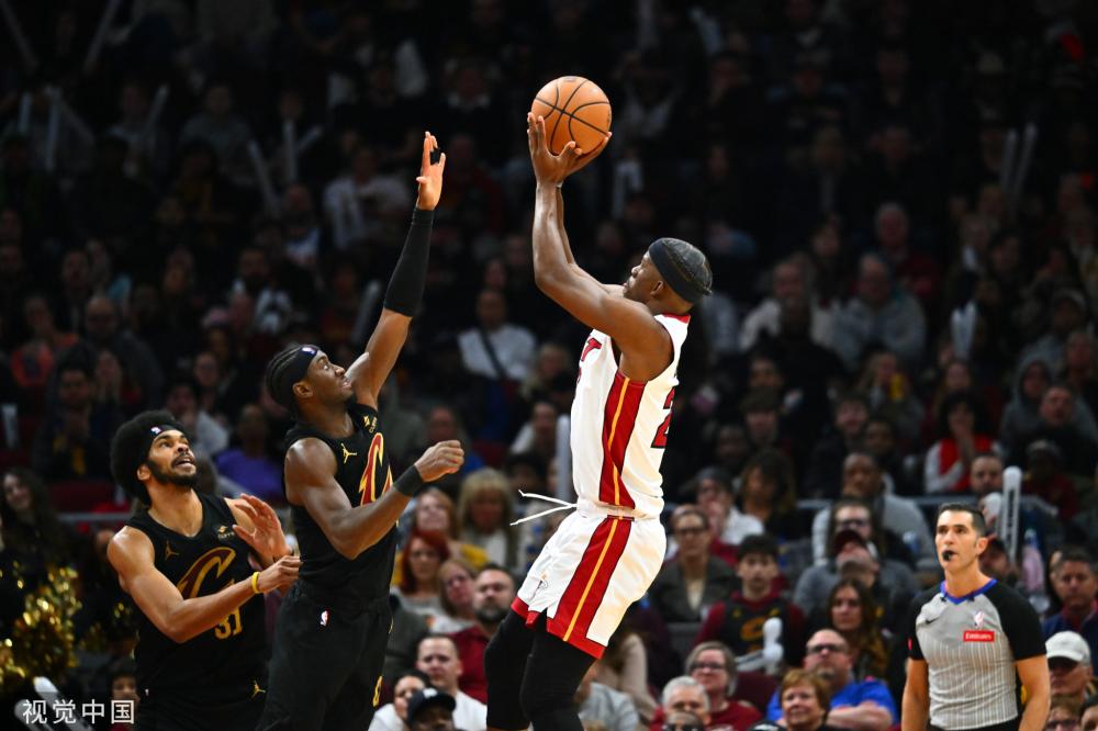 美元打造的 美元打造的