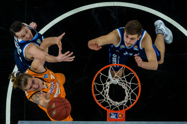 光芒笼罩的 光芒笼罩的