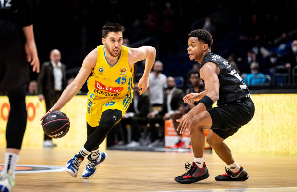 防守时显得 防守时显得